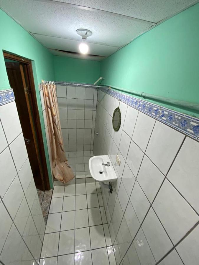Hospedaje Catalinass Liberia Kamer foto